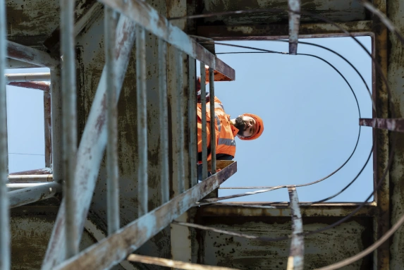 scaffolding solution for commercial building